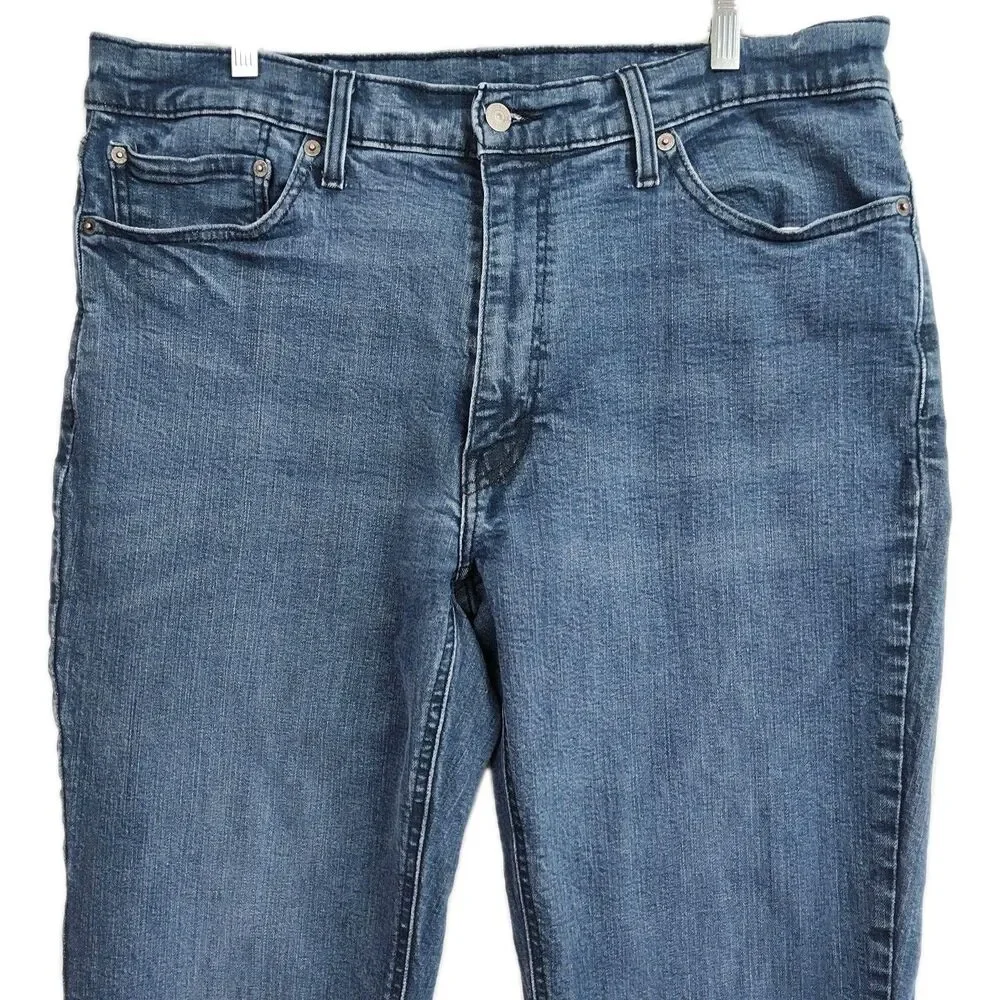 Levi's 541 Straight Leg Men's Jeans, 38 x 34 (really 32L) Medium‎ Wash Blue